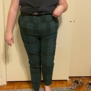 New Directions green plaid pants size 16